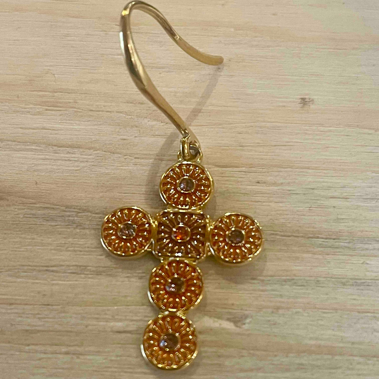 Boucles d'oreilles - pendantes croix orange & dorée