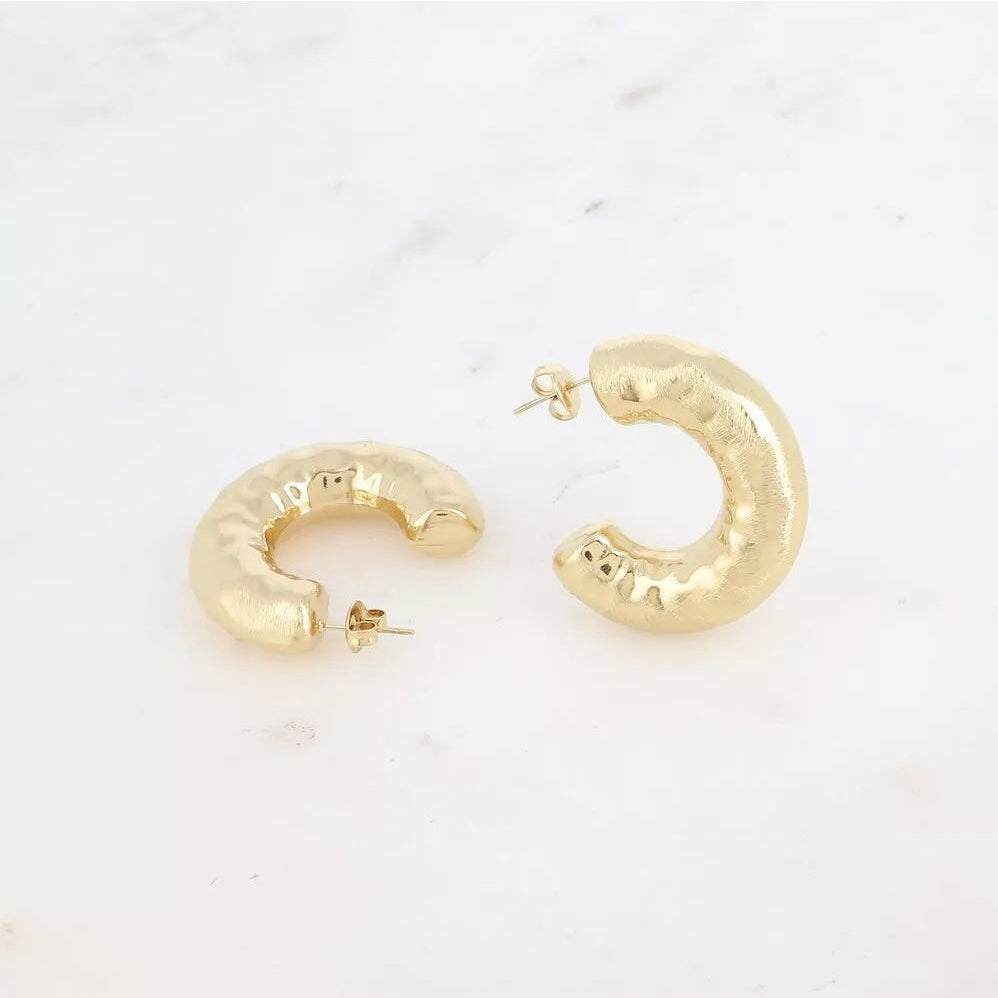 Boucles d'oreilles - créoles brossées martelées