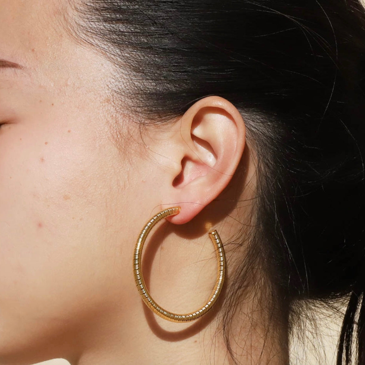 Boucles d'oreilles - créoles grandes striées