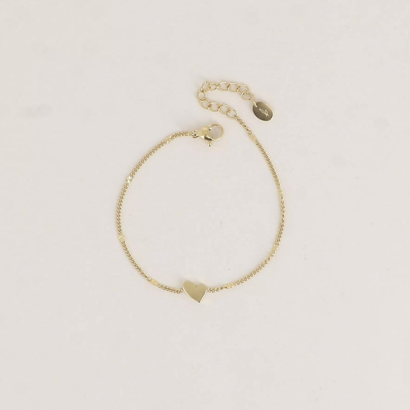 Bracelet petit coeur allongé