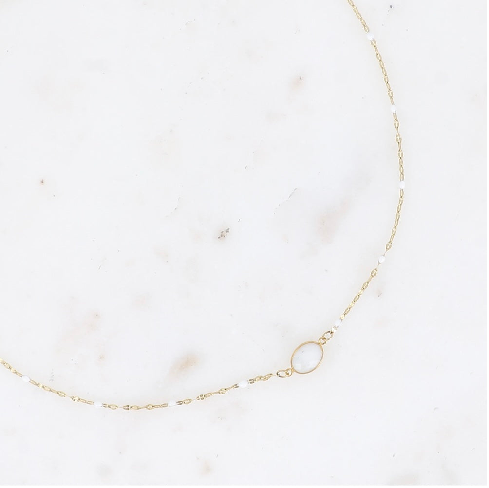 Collier chaîne émaillée pendentif pierre ovale