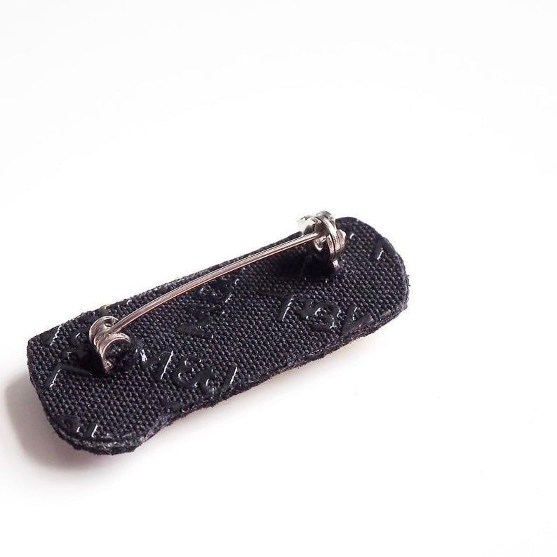 Broche - Briquet BIC