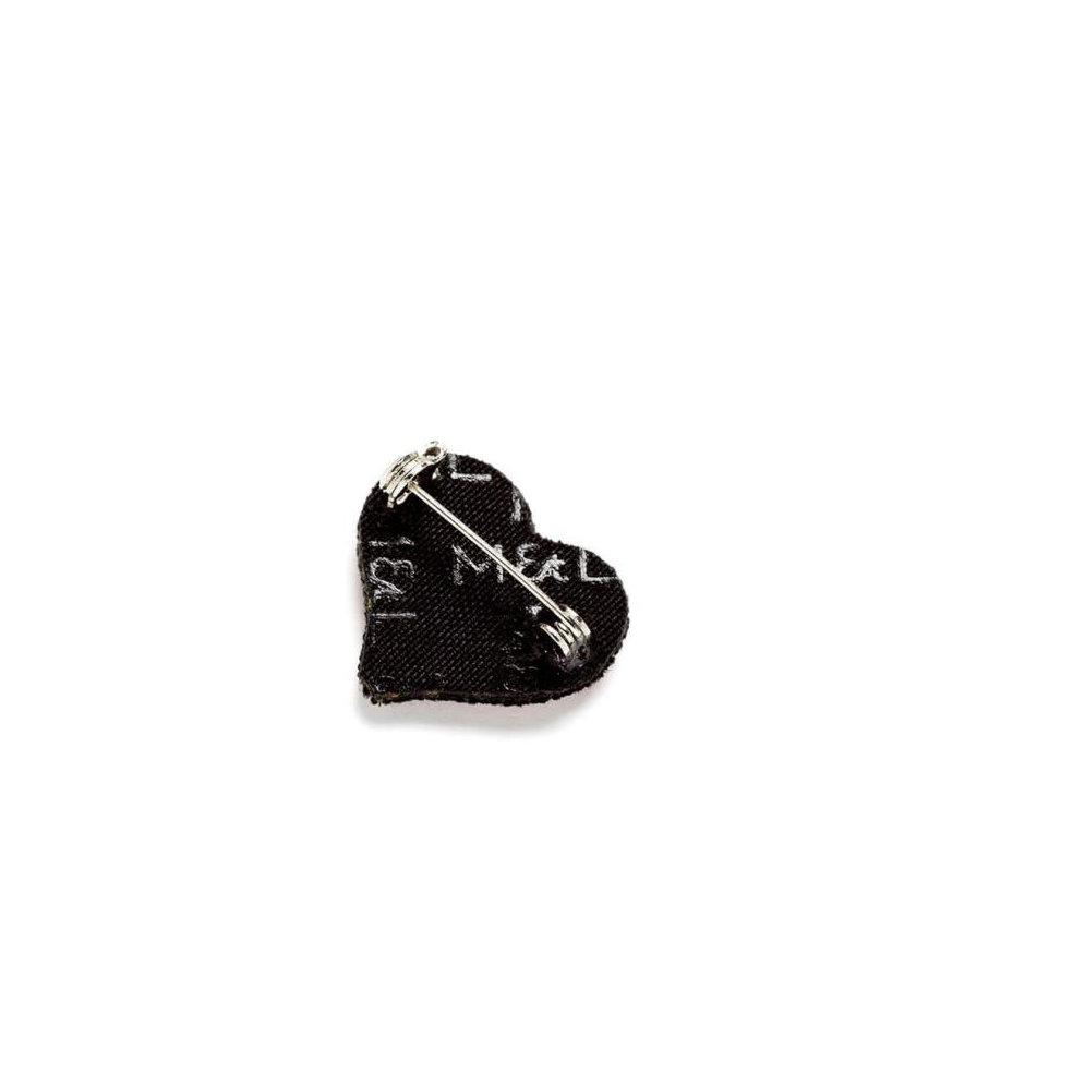 Broche coeur rouge