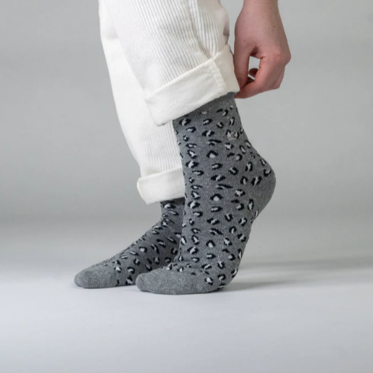 billy belt chaussettes leopard grises paillettes