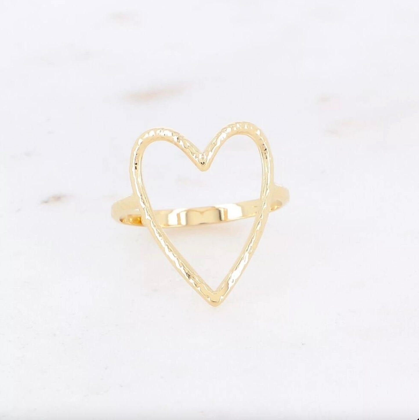 Bague fine coeur ajouré