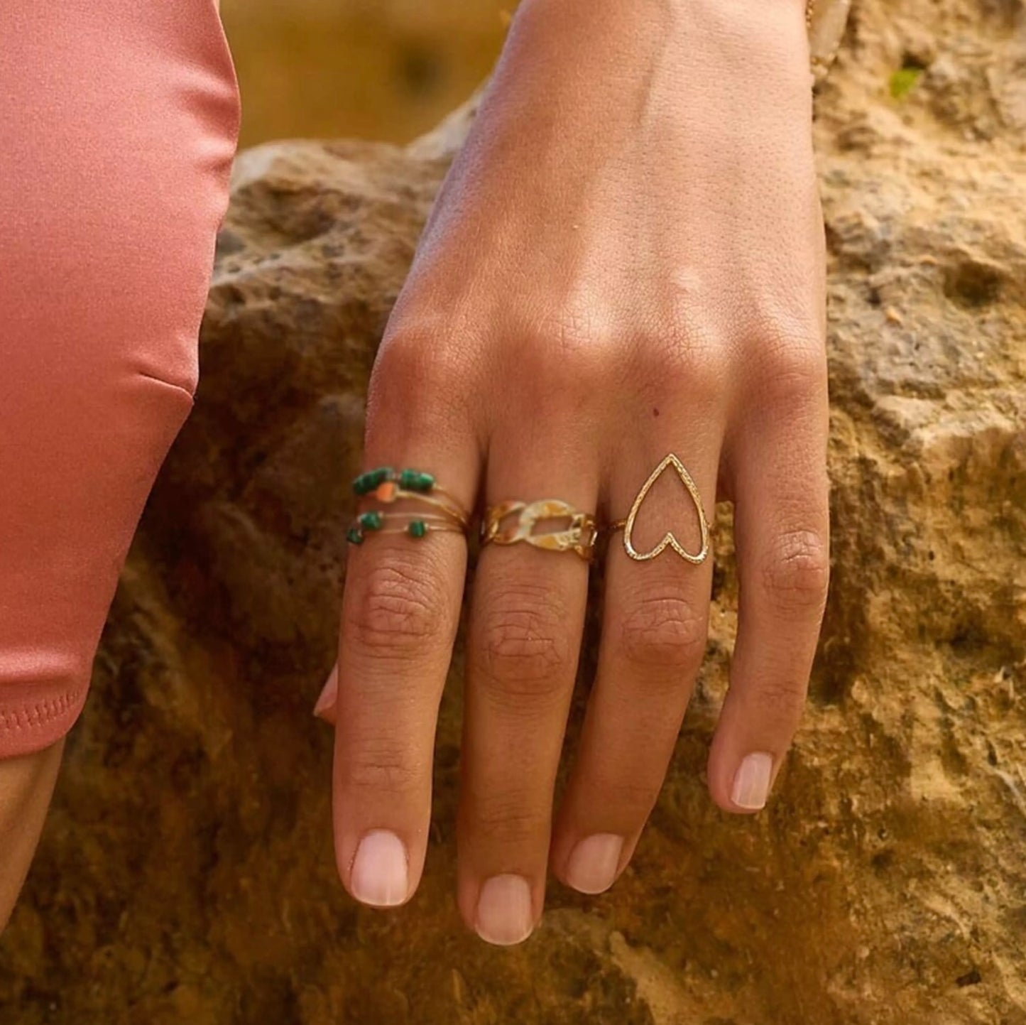 Bague fine coeur ajouré