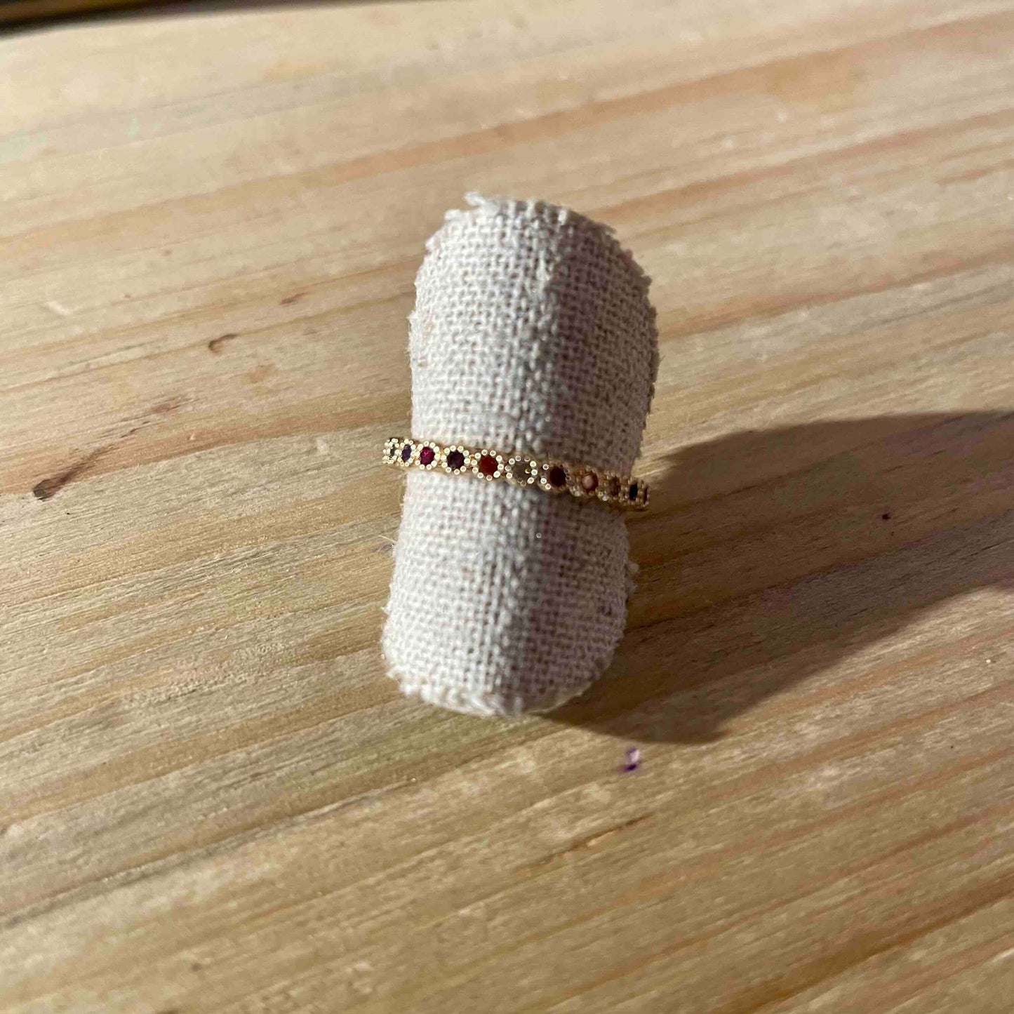 Bague fine plaqué or pierres couleur