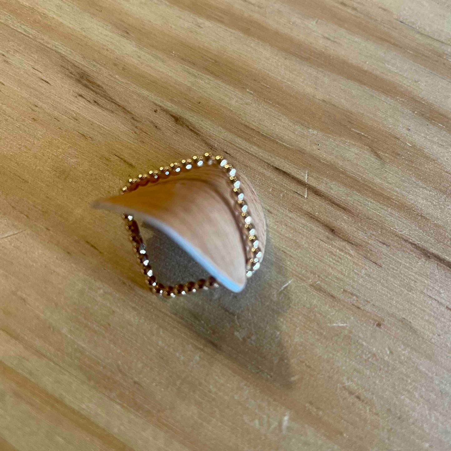 Bague plaqué or carré boules