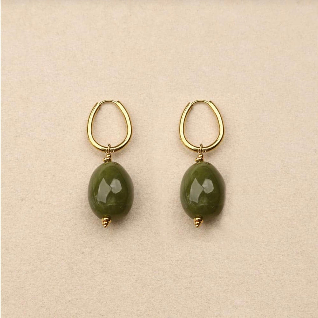 Boucles d'oreilles créoles ovales beans résine