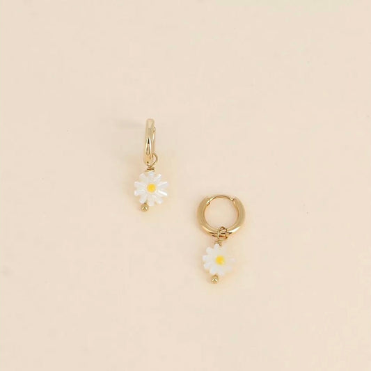 Boucles d'oreilles marguerite en nacre