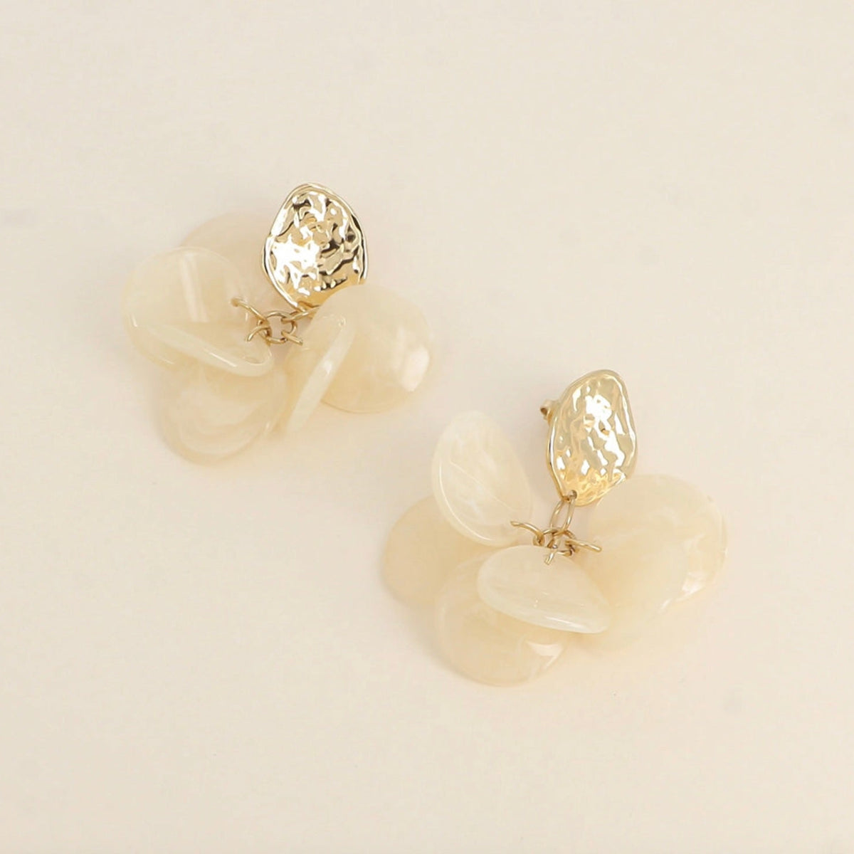 Boucles pendantes pendantes pétales en acétate