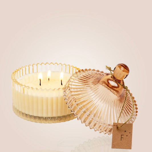 Bougie Bonbonniere ambrée - Cachemire Tonka, 190g