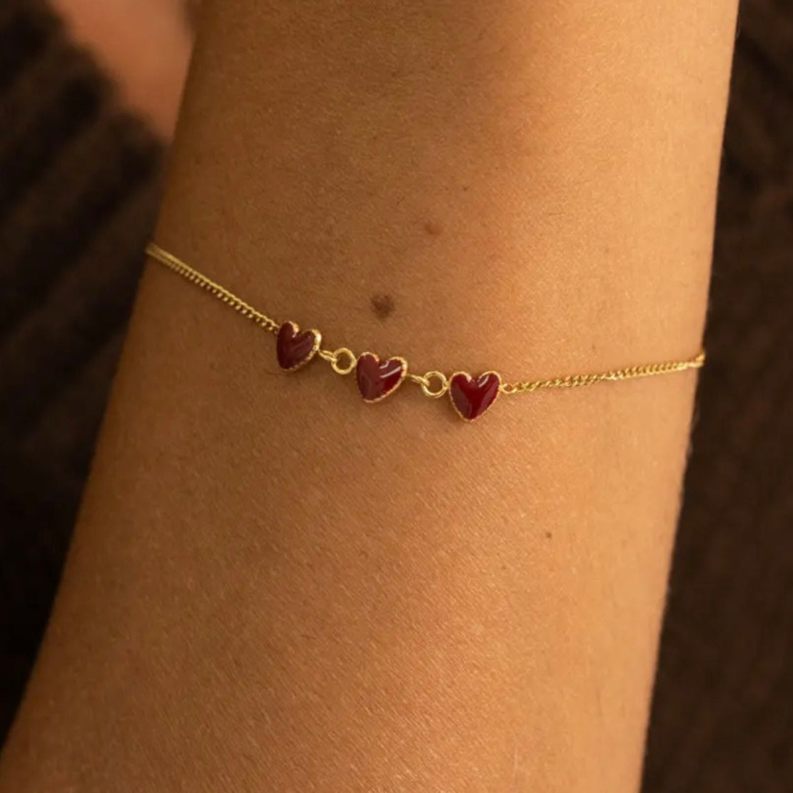 Bracelet 3 mini coeurs rouge