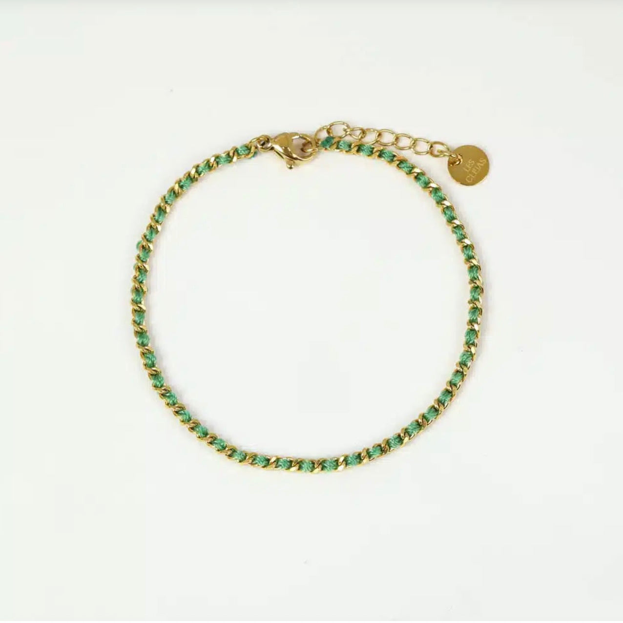 Bracelet chaine entrelacé de fil de couleur