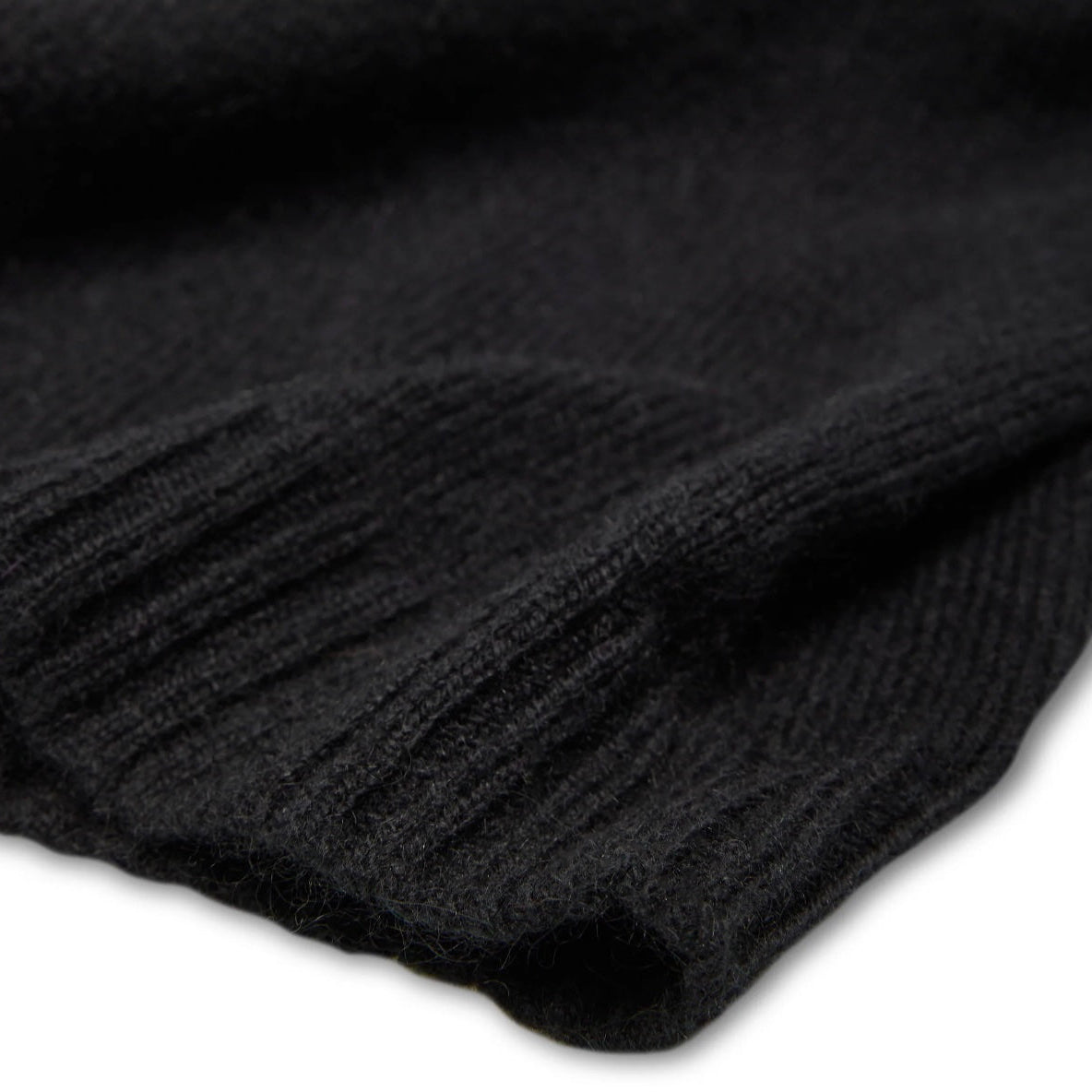 Cache col Laine et Angora Noir