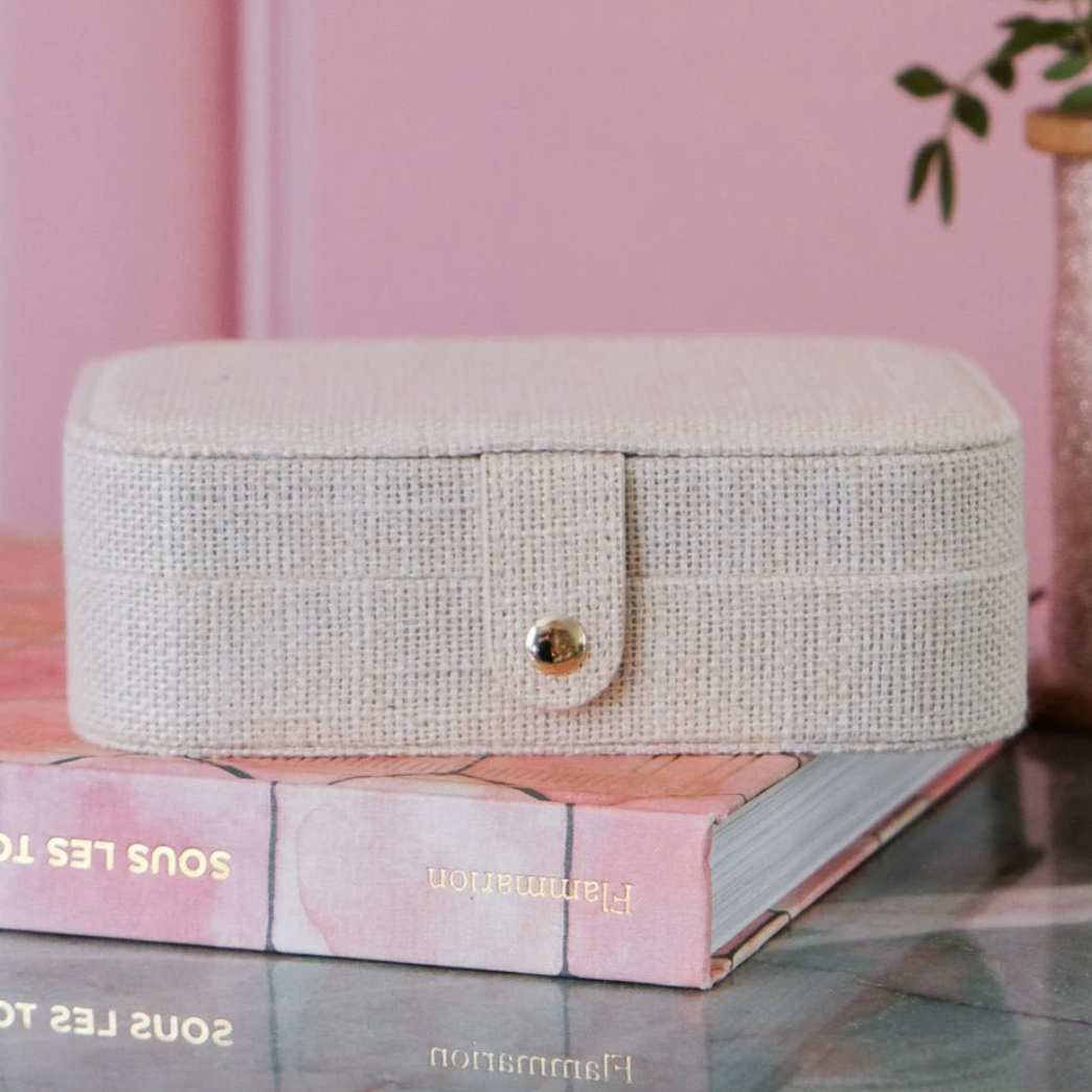 Boite à bijoux Brigitte en lin beige