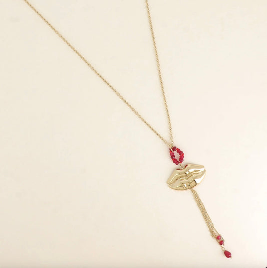 Collier - anneau de pierres naturelles et pendentif en forme de bouche
