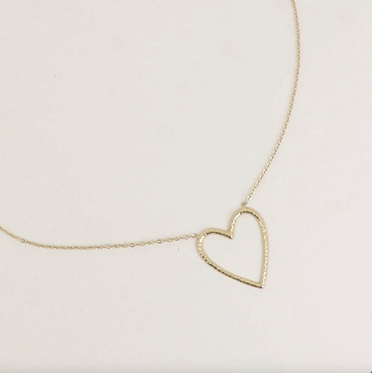 Collier - grand coeur ajouré martelé
