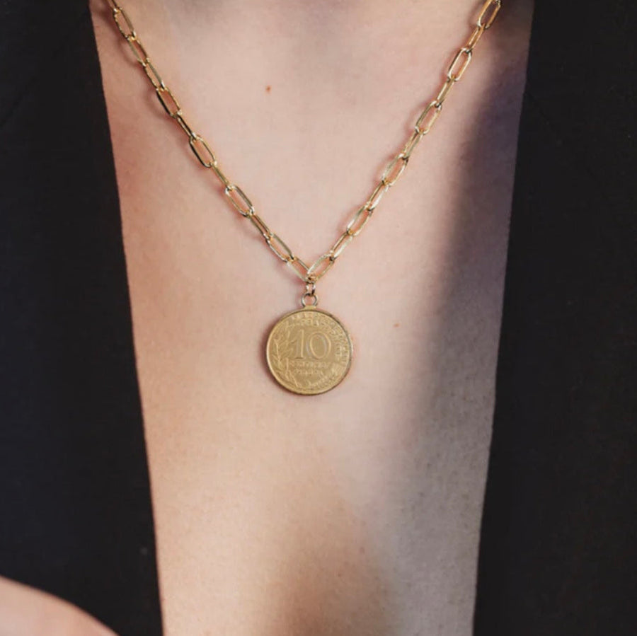 Collier 10centimes plaqué or