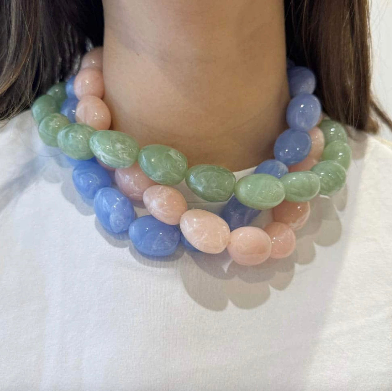 Collier beans résine couleur