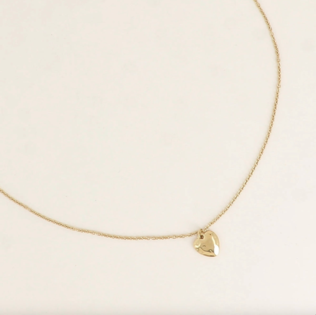 Collier pendentif coeur texturé