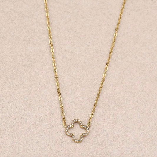 Collier trèfle ajouré avec strass en zircon