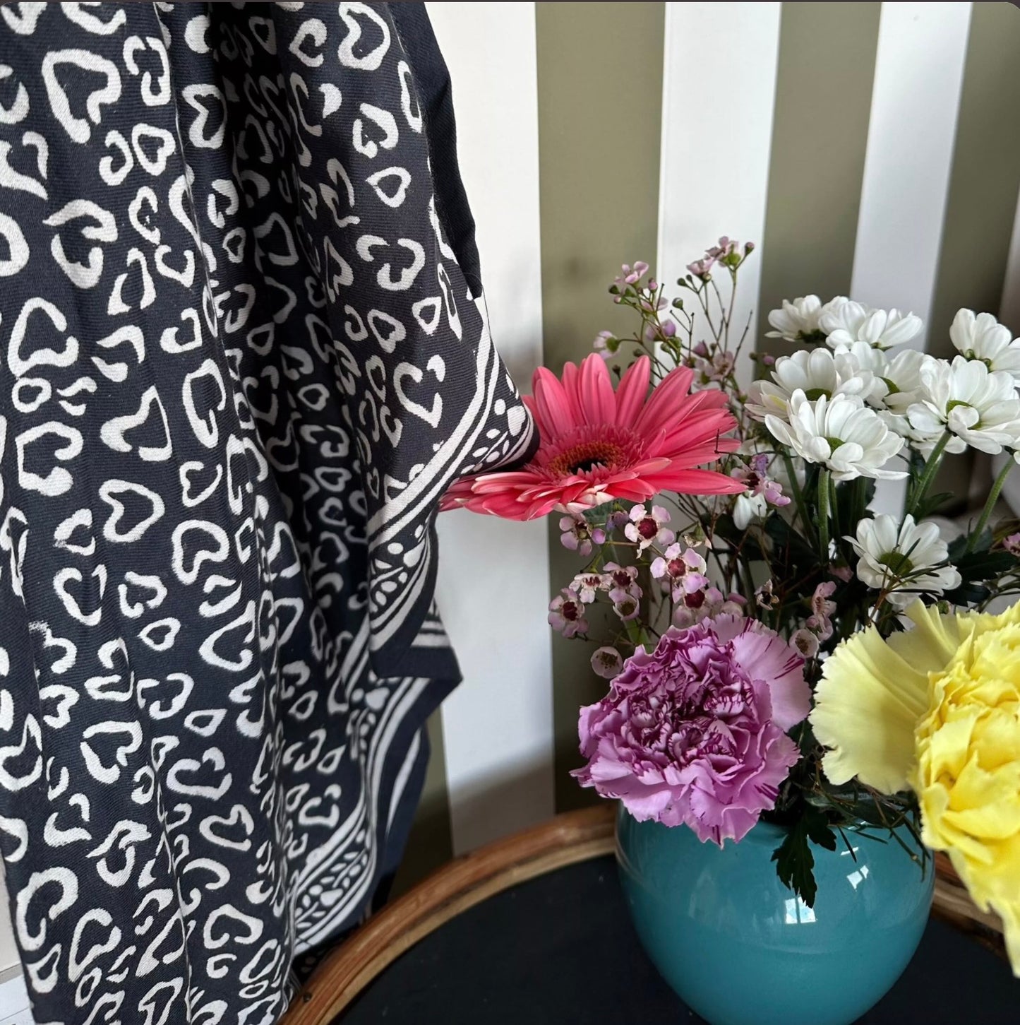 Foulard léopard Gris