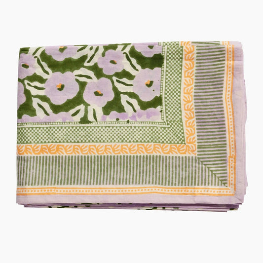 Nappe verte fleurs mauves