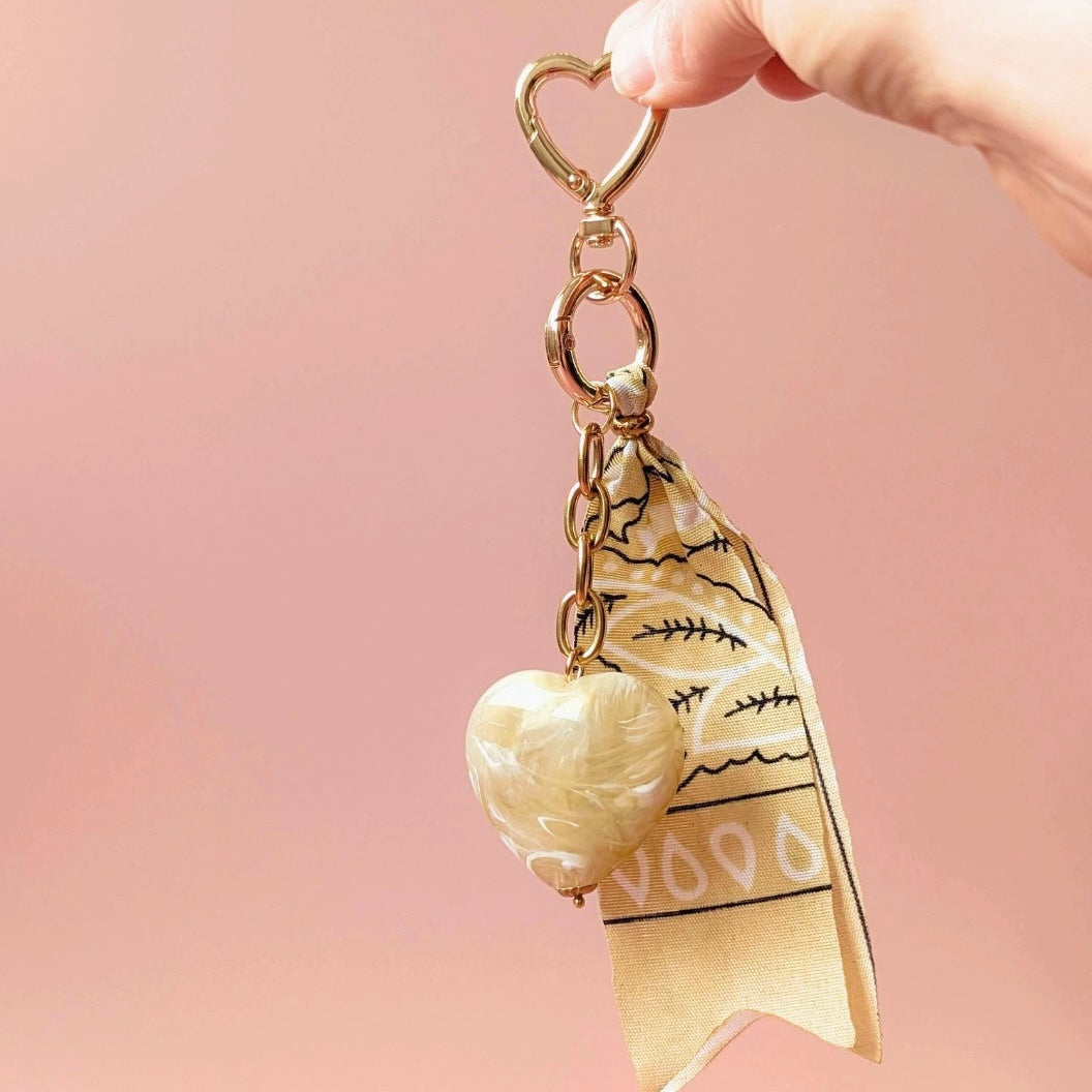 Porte clés grigri de sac coeur