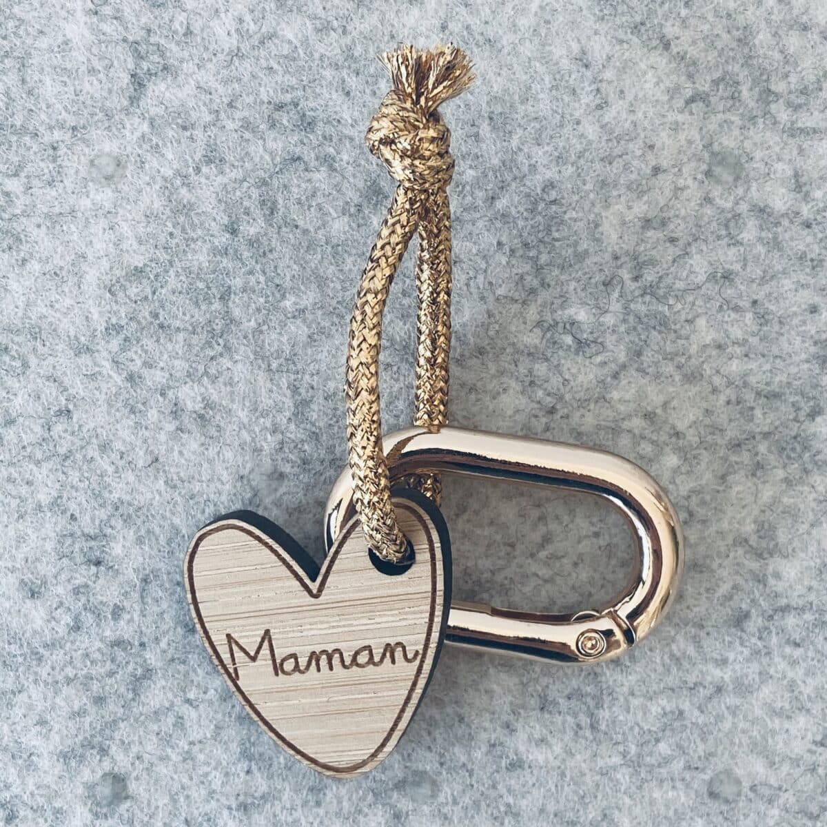 Porte-clés coeur bois Maman