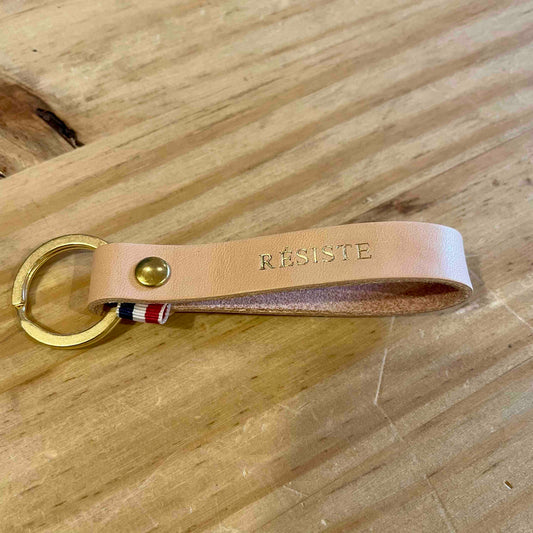 Porte clé Léo Nude Résiste