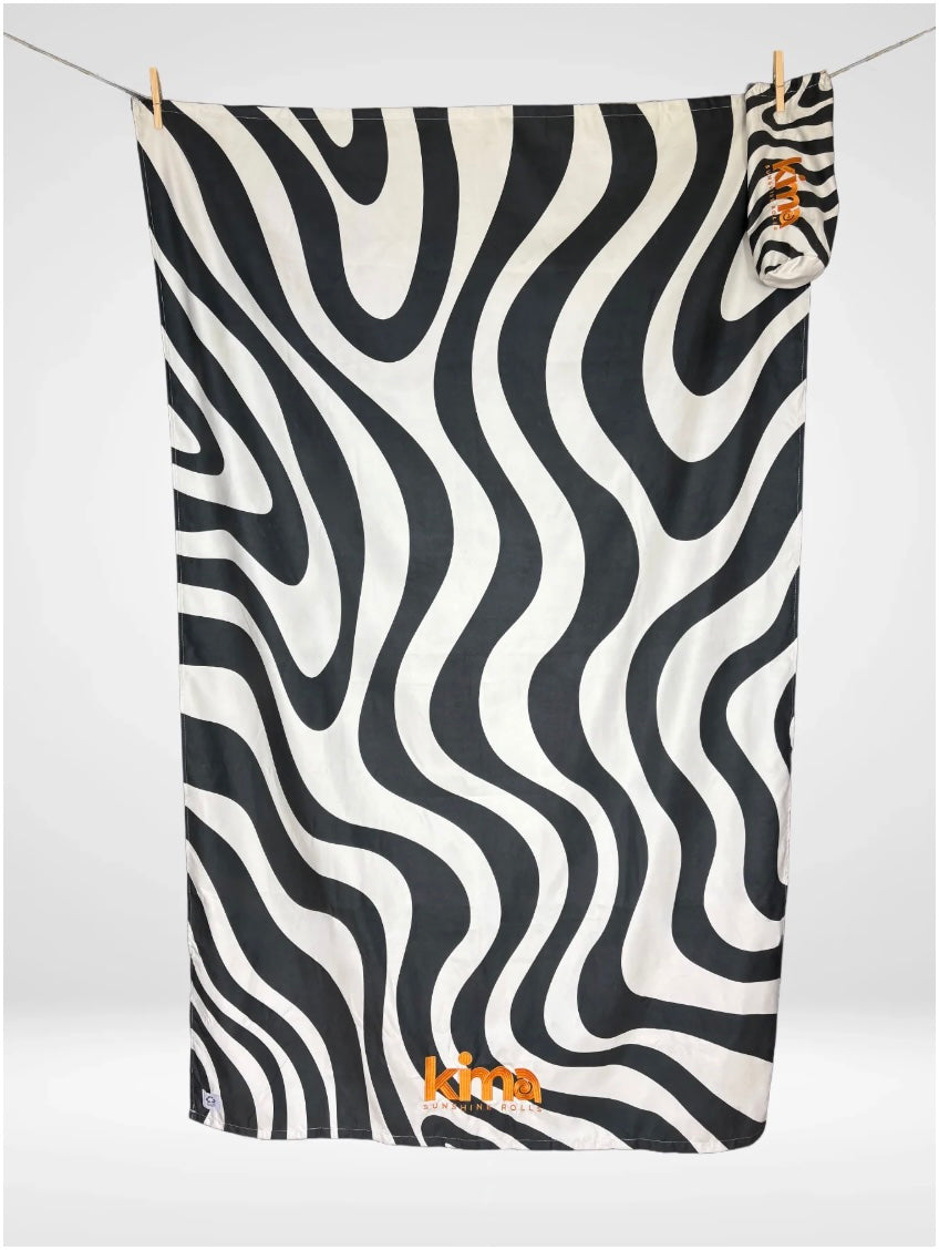 Serviette de plage XXL en microfibres - Wavy Panda