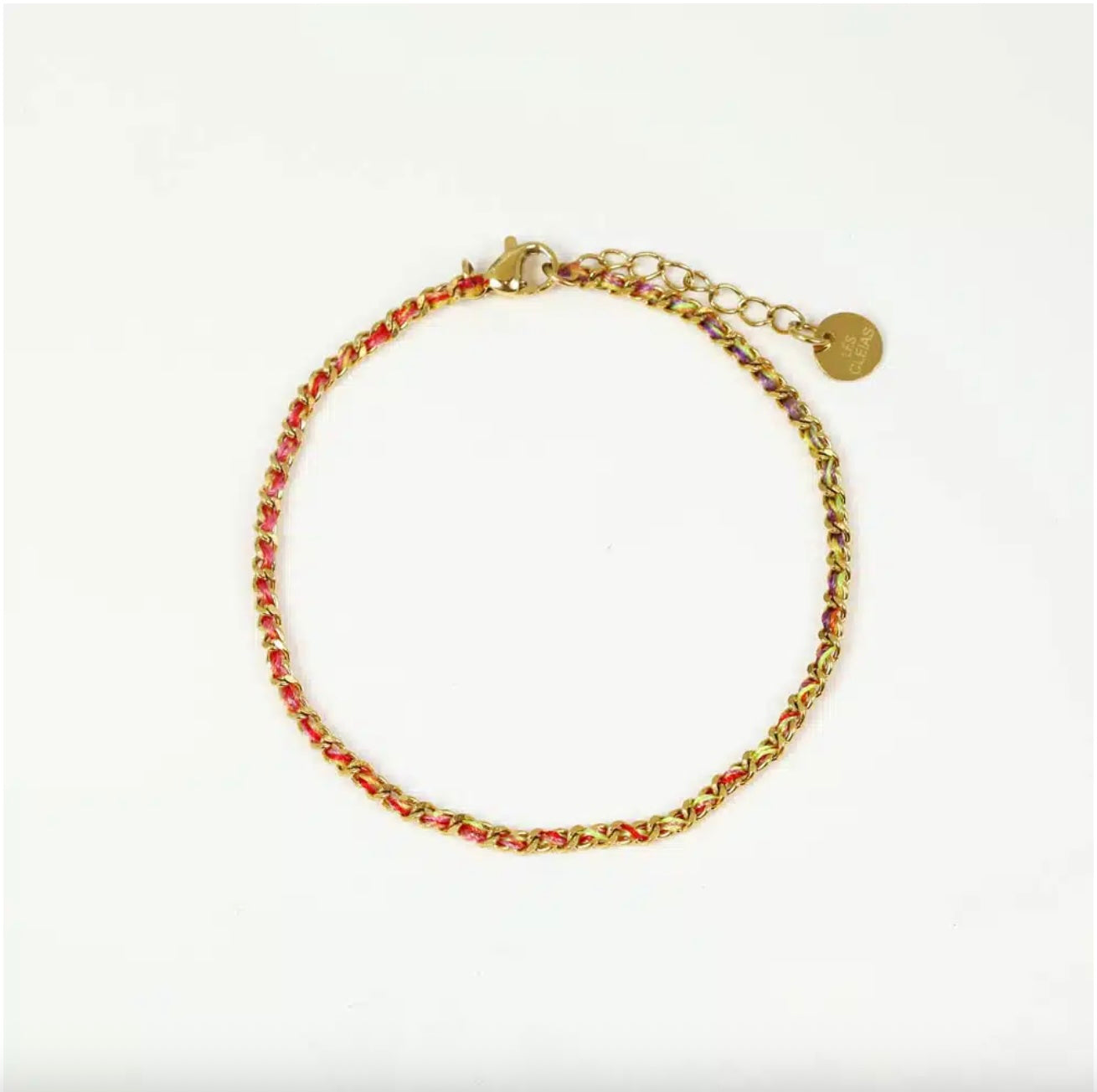 Bracelet chaine entrelacé de fil de couleur