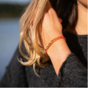 le vent à la française maille doré lien orange