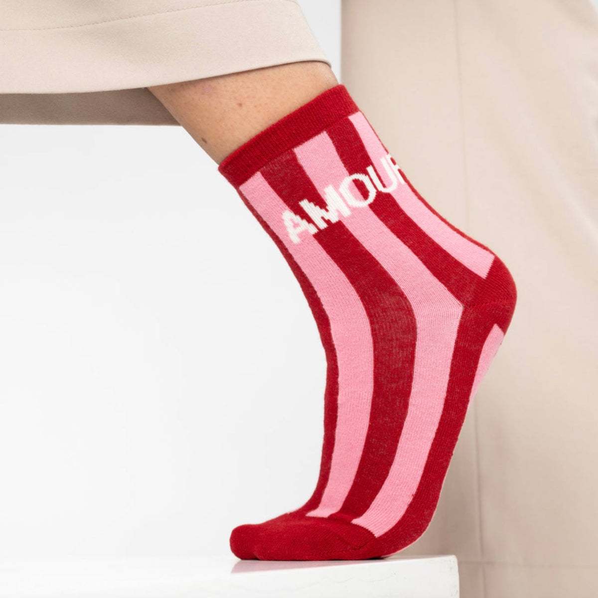 Chaussette rayure rouge et rose AMOUR