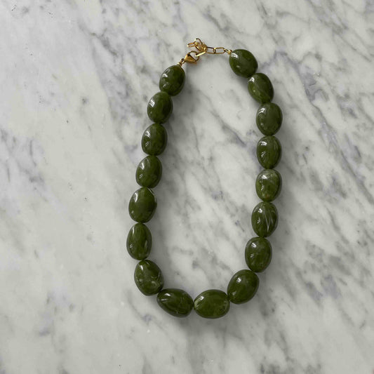 Collier beans résine couleur