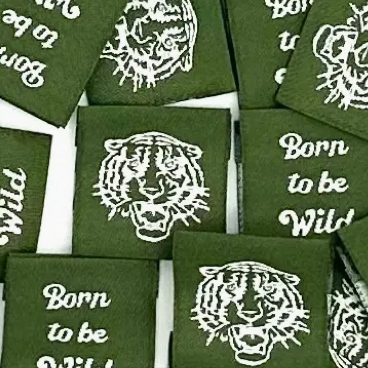 Etiquette tissée à coudre