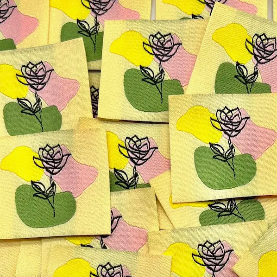 Etiquette tissée à coudre