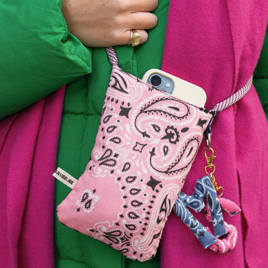 maison saussure pochette téléphone bandana