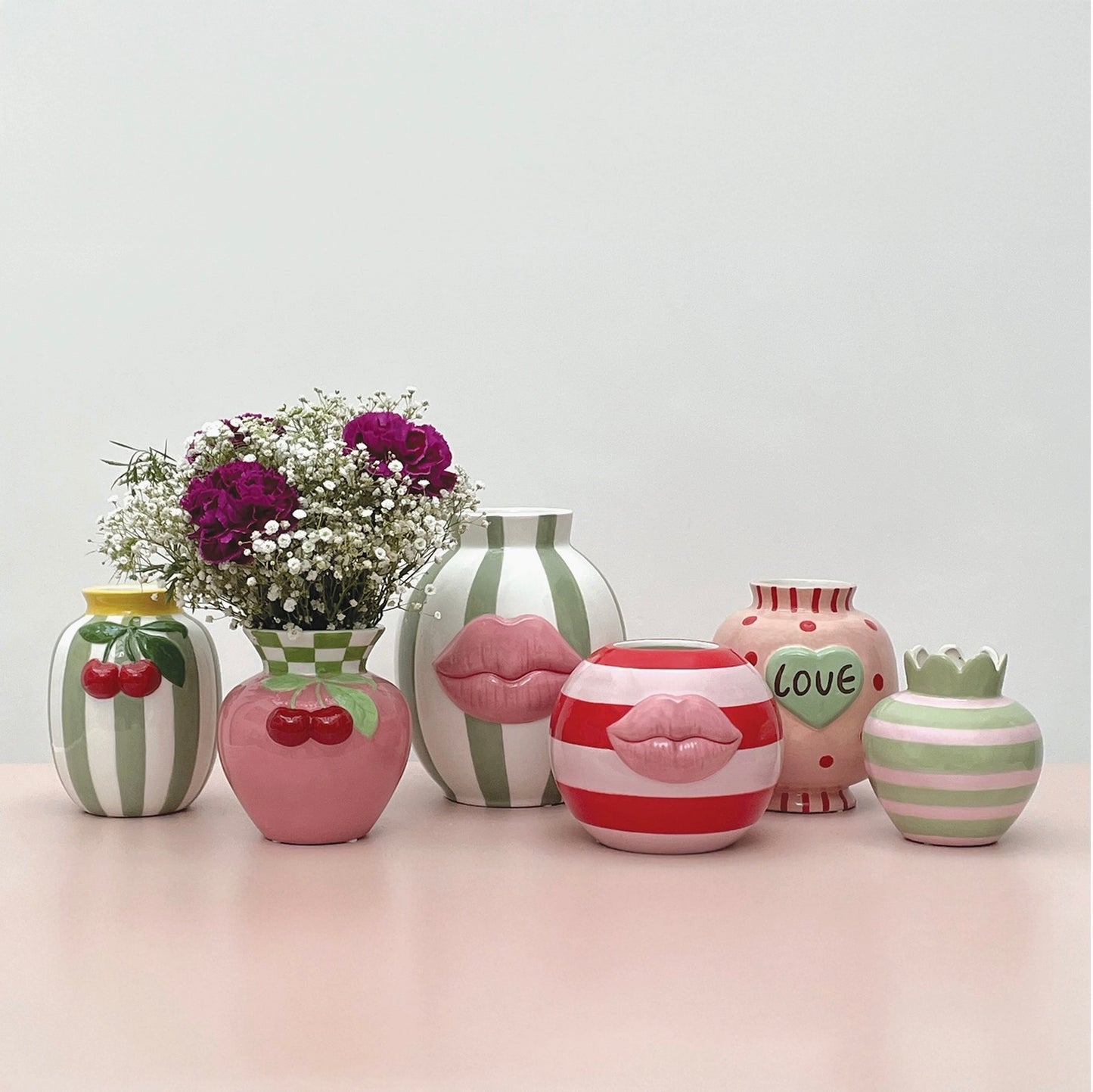 Vase cerise rose